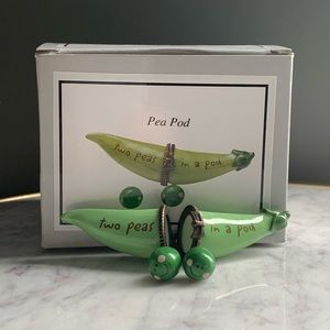 🎁"Two peas in a pod" mini porcelain hinged box 💖